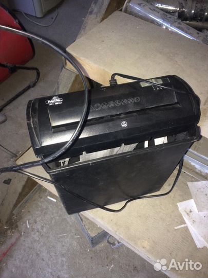 Уничтожитель бумаг