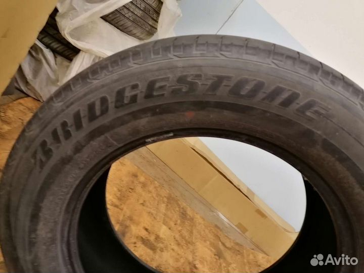 Bridgestone Dueler H/P 235/65 R18 106H