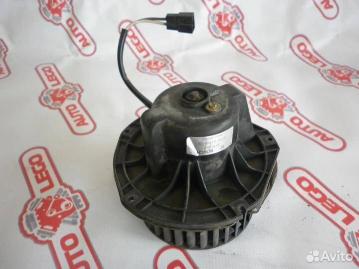 Моторчик печки Volvo 460 1993
