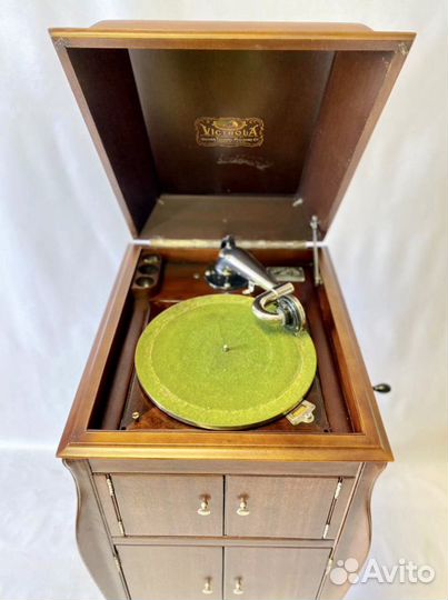 Патефон victor RCA