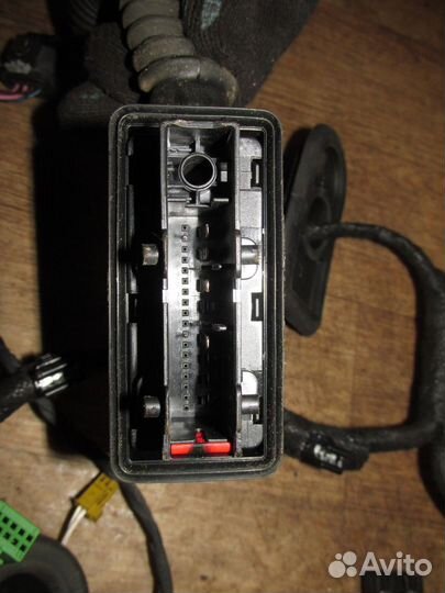 Электропроводка двери задней правой