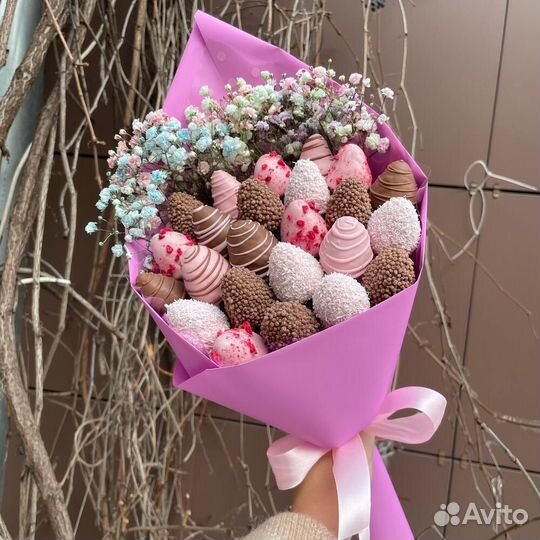 Букеты из клубники в шоколаде