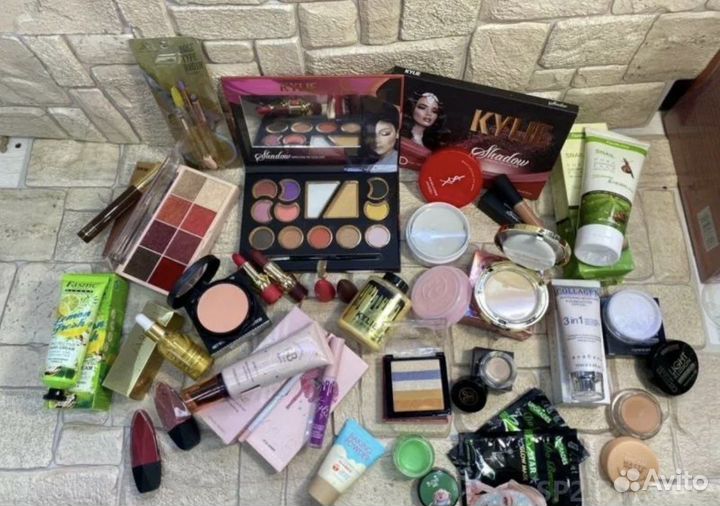Косметика, любая с доставкой