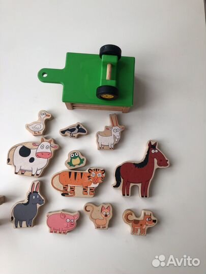 Синий трактор деревянный прицеп животные