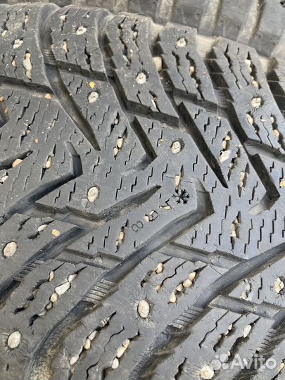 Nokian Tyres Hakkapeliitta 8 SUV 235/60 R18