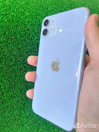Телефон iPhone 11