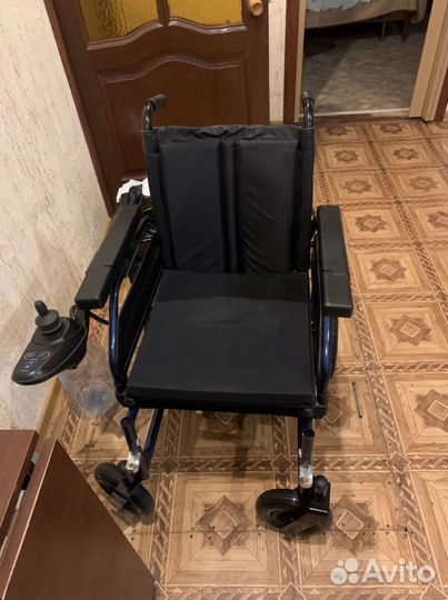 Коляска инвалидная с электроприводом
