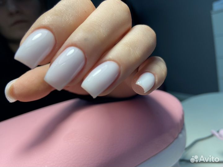 Маникюр педикюр