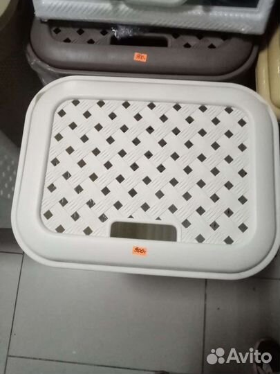 Корзины для белья с крышкой новые