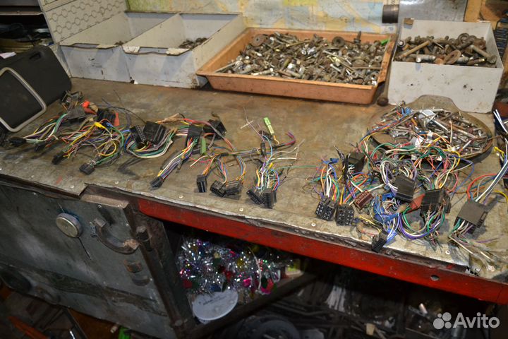 Разъемы для магнитолы одним лотом