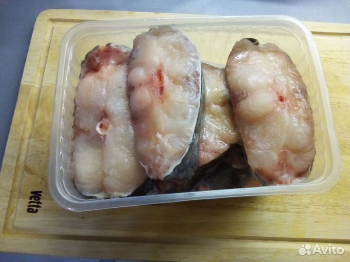 Стейки сома и филе щуки