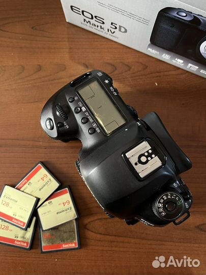 Фотаппарат Canon 5D mark IV + набор compact flash