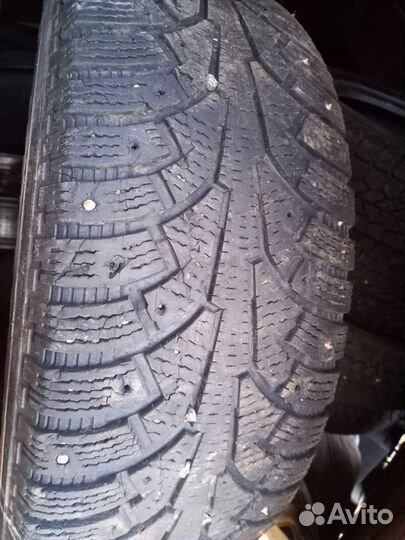 Bridgestone Blizzak Ice 235/65 R17