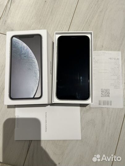Телефон iPhone 11 64gb