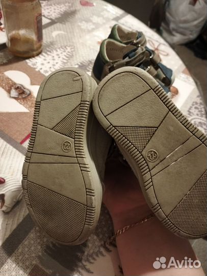 Демисезонные ботинки для девочки 22