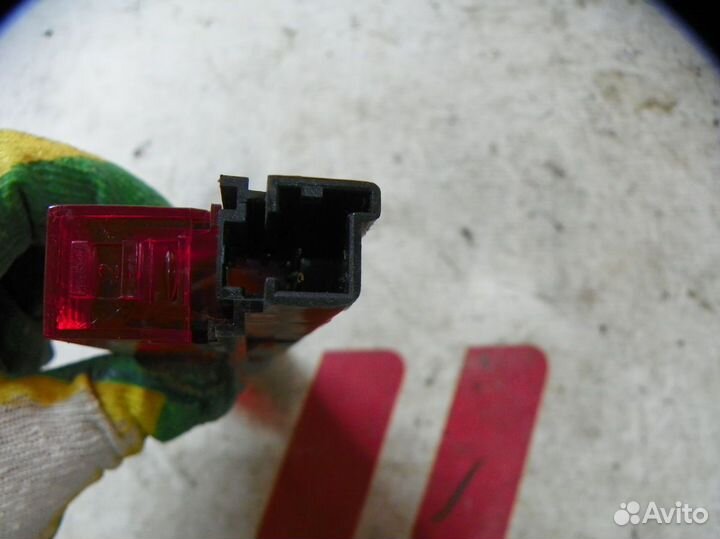 Стоп сигнал дополнительный Ford Mondeo