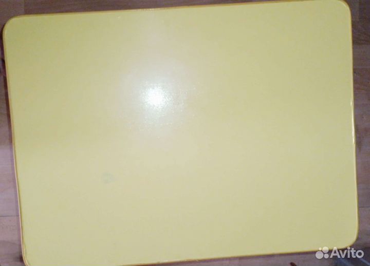 Детский столик