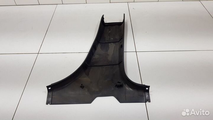 Обшивка стойки центральная левая (Nissan Primera)