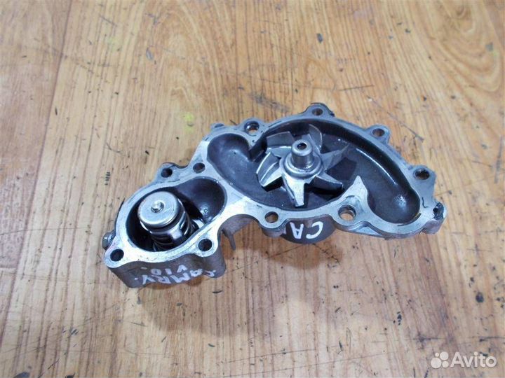 Насос водяной (помпа) Toyota Camry V10 1991-1996