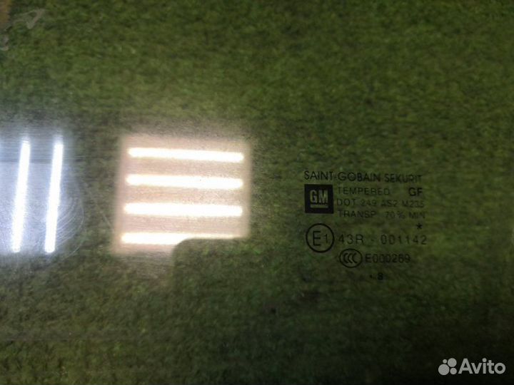 Стекло двери переднее левое Opel Corsa D 2006-2015