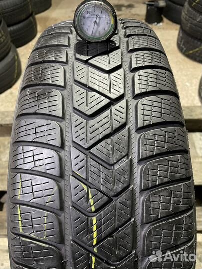 Pirelli Scorpion Winter 215/70 R16