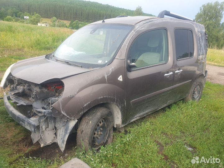 Кузов на запчасти Renault Kangoo 2011 1.6 МКПП