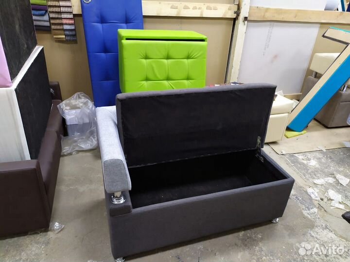 Диван кухонный