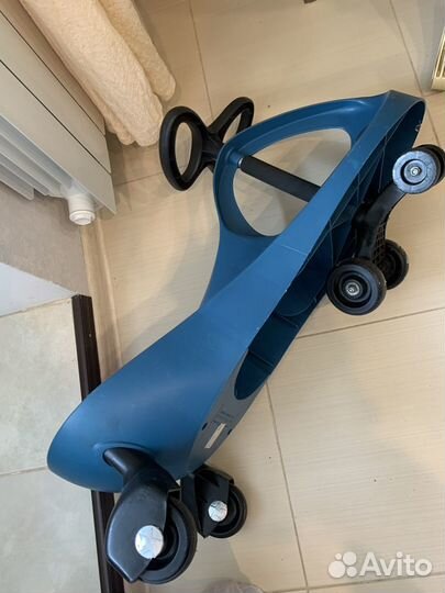 Инерционная машинка