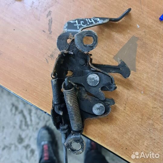 Замок капота Nissan Qashqai J10