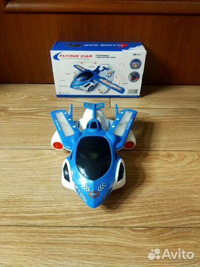 Самолетик на батарейках