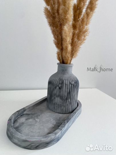 Ваза из гипса