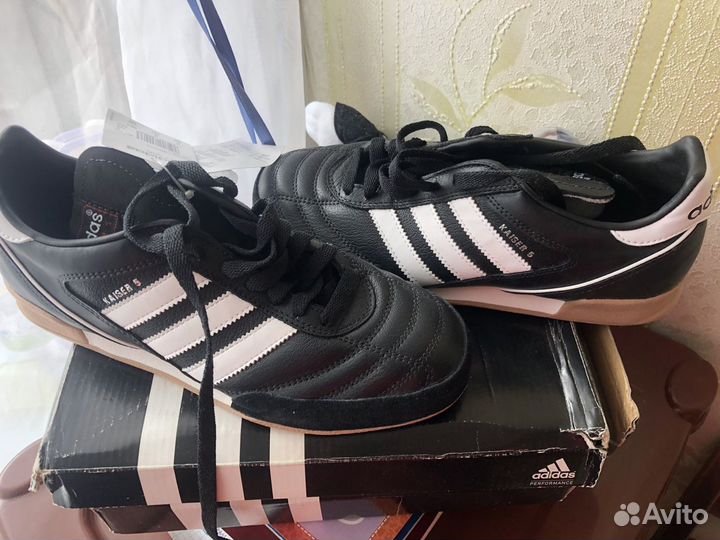 Бутсы для зала adidas kaiser