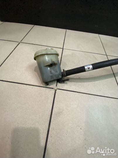 Бачок гур Ford Mondeo 3