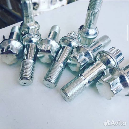 Колёсный крепёж (болты гайки) в наличии