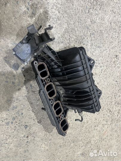 Коллектор и дросельная заслонка 2az fse