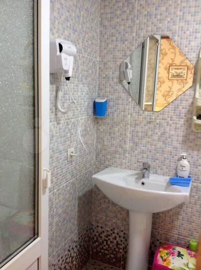 Комната 40 м², 2/4 эт.