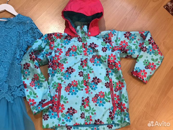 Ветровка Helly Hansen и платье PlayToday