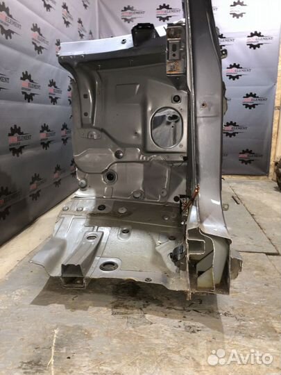 Четверть передняя правая BMW E60