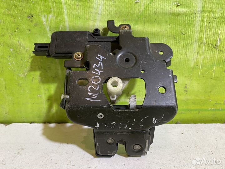 Замок багажника Mazda 3 BK Седан B33D56820