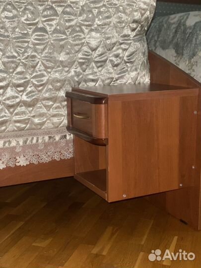 Спальный гарнитур бу