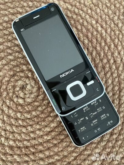 Смартфон Nokia N81