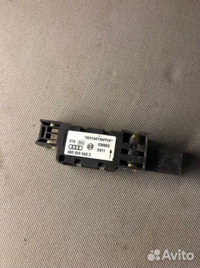 4B0959643C Датчик удара Audi