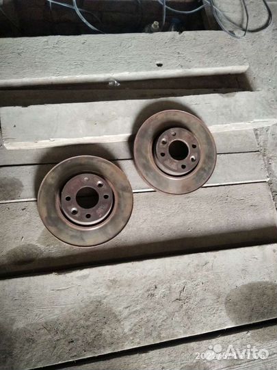 Тормозные диски на LADA largus