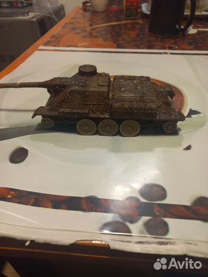 Игрушка танк СССР