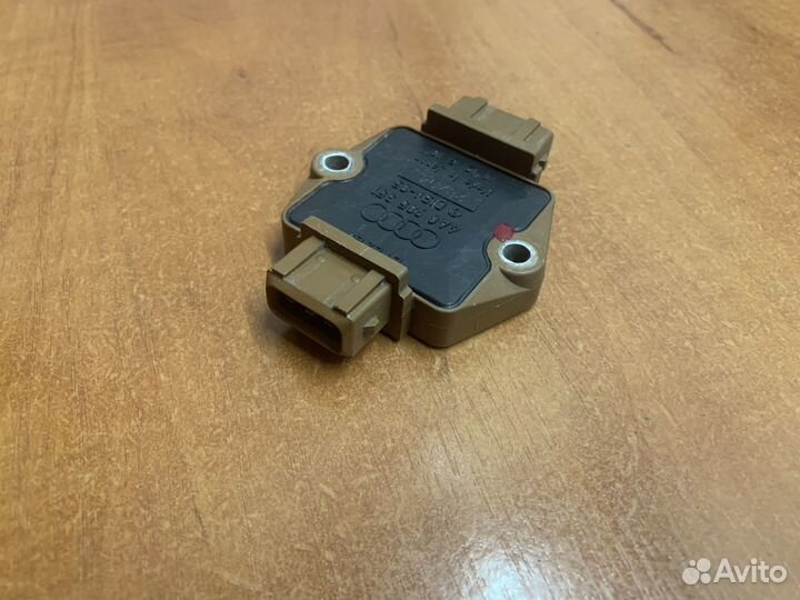Коммутатор Ауди 80/100/A4/А6 V6