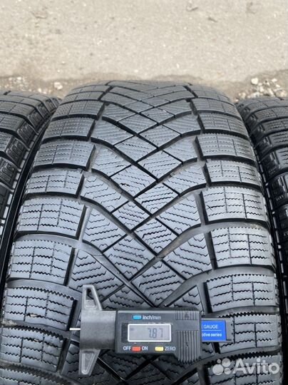 Pirelli Ice Zero FR 235/60 R18 107H