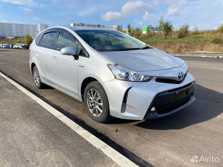 Toyota Prius Alpha 1.8 AT, 2016, 107 000 км