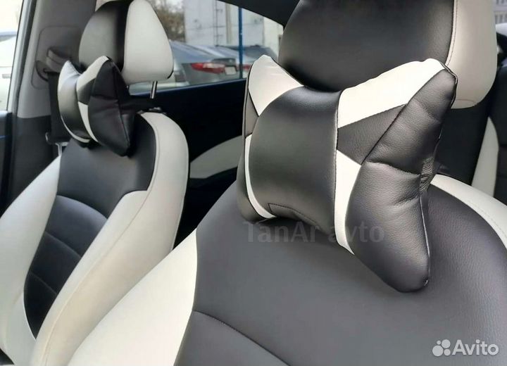 Автомобильная подушка на подголовник