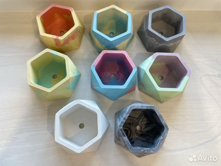 Кашпо для цветов из гипса