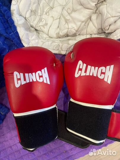 Боксерские перчатки 10 oz clinch